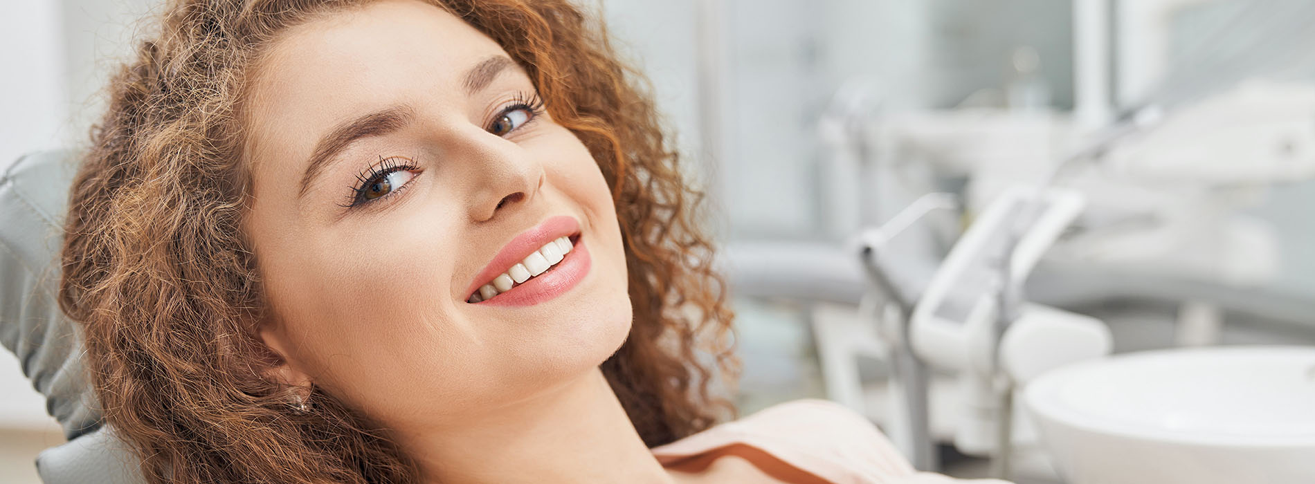 Christopher R. Szydelko, DDS PC | Veneers, Fluoride Treatment and Ceramic Crowns